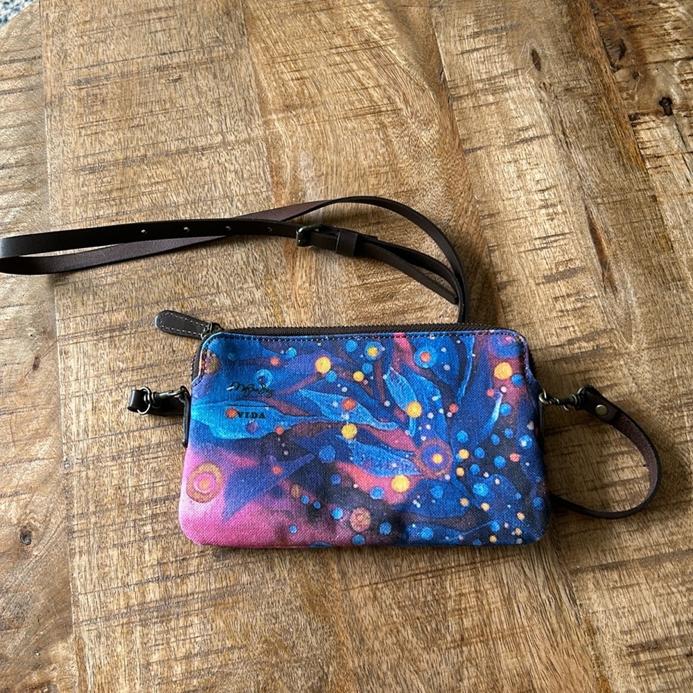 Mini Vida Crossbody